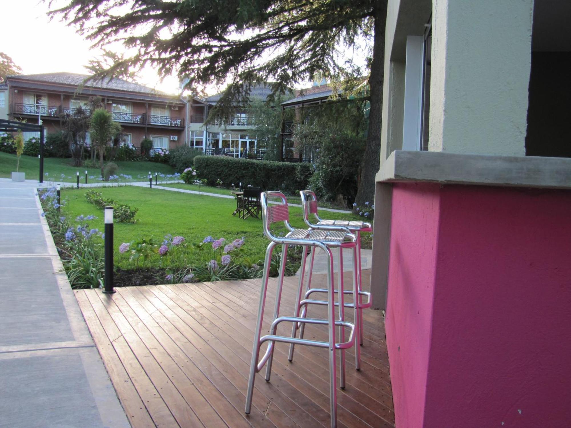 Hotel Sierra De Los Padres Buitenkant foto